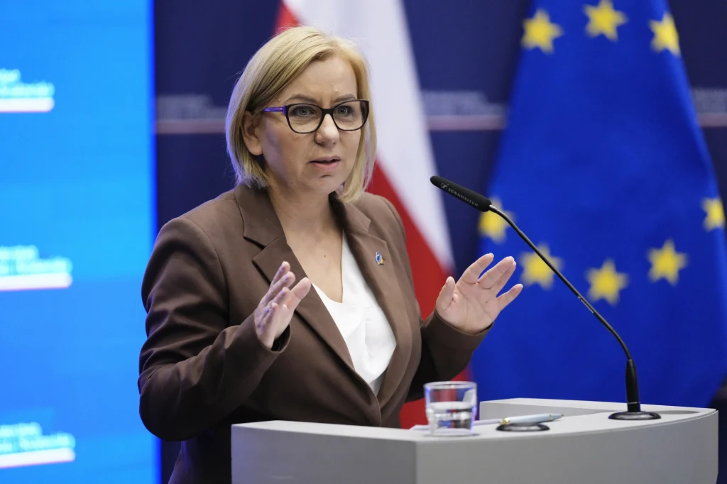 Minister klimatu i środowiska Paulina Hennig-Kloska Minister klimatu i środowiska Paulina Hennig-Kloska