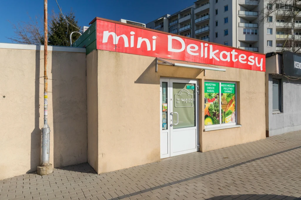 Małe sklepy przegrywają walkę z dużymi sieciami