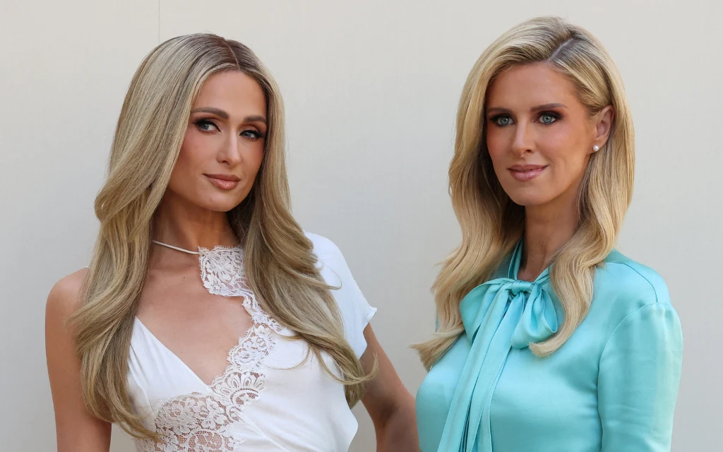 Młodsza siostra przyćmiła Paris Hilton. Nicky Hilton zachwyciła media