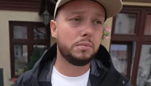 Książulo nigdy nie podaje ręki. Ma ku temu powód