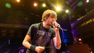 "Od lat nie traci mocy". Legenda ekstremy wraca do Polski z udziałem gości