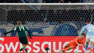 Fatalne pudło reprezentanta Polski w Lidze Europy. Trener nie miał litości