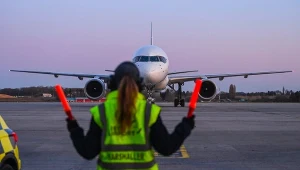 Dron nad kolejnym lotniskiem państwa NATO. "Operacje czasowo wstrzymane"