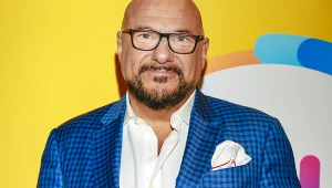 Z kamerami w pięknym domu Piotra Gąsowskiego - wielka garderoba oraz połączenie sztuki z luksusem