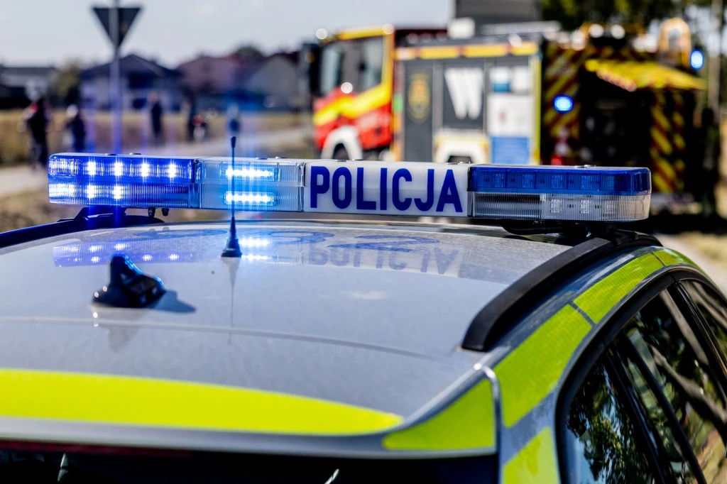 Służby poszukiwały tajemniczego obiektu, który miał spaść w okolicach autostrady A4 Służby poszukiwały tajemniczego obiektu, który miał spaść w okolicach autostrady A4