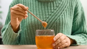 Mikstura z miodu i octu jabłkowego to grecki sposób na zdrowie