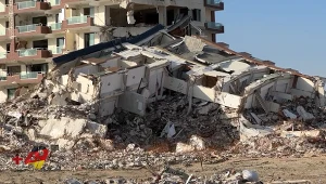 "+49" - odcinek specjalny: Turcja po trzęsieniu ziemi 