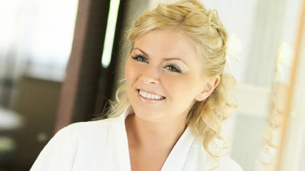 Jesienna pielęgnacja krok po kroku. Wskazówki, jak dbać o suchą i odwodnioną skórę