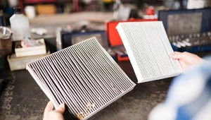 Wymień filtr kabinowy jesienią, a szyby w końcu przestaną parować