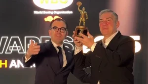 Michalczewski "wyniesiony na ołtarze" WBO. "Ludzie wstali i bili brawo"