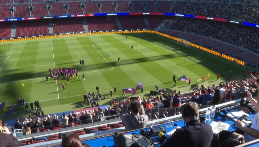 FC Barcelona wróciła na Camp Nou. Tak prezentuje się stadion. WIDEO