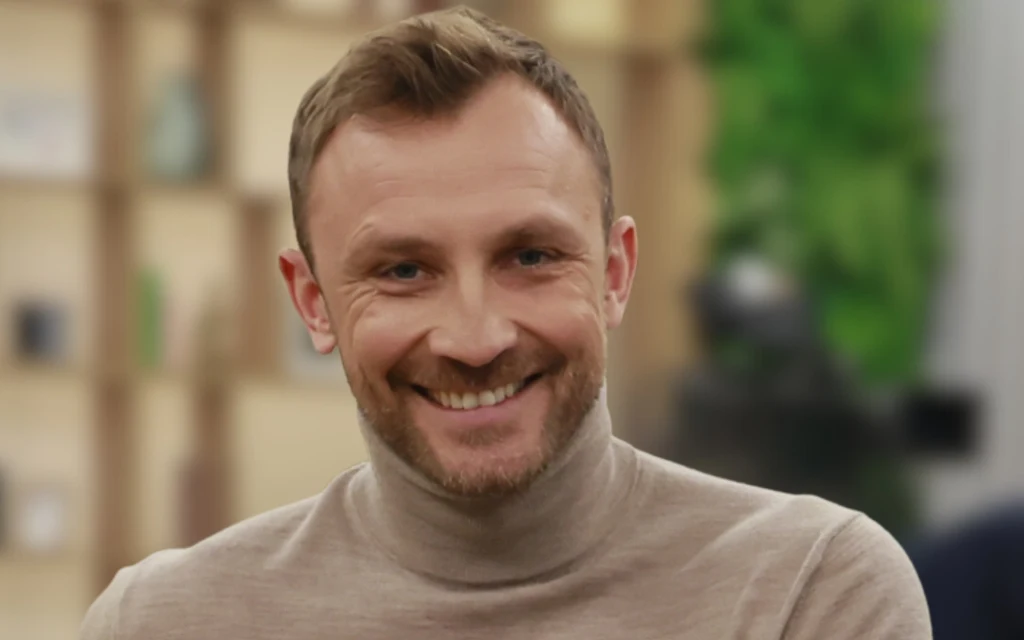 Kamil Nożyński w studiu "halo tu polsat"