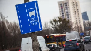 Samochody elektryczne stracą prawo do jazdy buspasami. Weto prezydenta