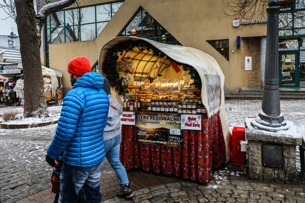 Przed świętami do Zakopanego przyjeżdżają turyści z Węgier. Zdjęcie ilustracyjne. 