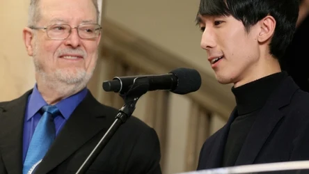 Garrick Ohlsson obok zwycięzcy tegorocznej edycji Konkursu Chopinowskiego - Erica Lu