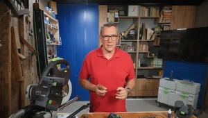 Darek Stolarz tłumaczy, jak krok po kroku zrobić przybornik na kredki i długopisy.