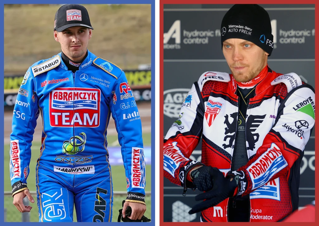 Dwóch żużlowców w sportowych kombinezonach z licznymi logotypami sponsorów. Po lewej stronie zawodnik ubrany w niebieski strój z czerwonym daszkiem, po prawej zawodnik w czerwono-białym stroju z czarną czapką, trzymający rękawiczki. Tło rozmyte, skupie...