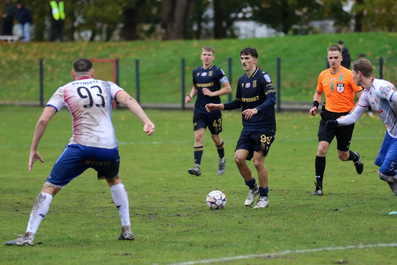 Gdyby Lech odpadł, nawet murawa by go nie tłumaczyła, choć jej stan był koszmarny