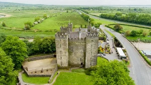 Właśnie ogłosili. Tanie loty z Polski do krainy klifów i zamków