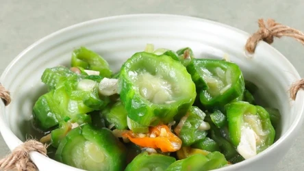 Luffa to nietypowe warzywo popularne w kuchni azjatyckiej 