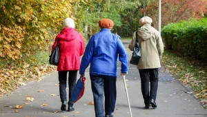 Waloryzacja emerytur 2026. Ile wyniosą trzynastka i czternastka? Prezydent Karol Nawrocki ma swój pomysł