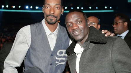 Akon współpracował ze Snoop Doggiem na początku lat 2000.