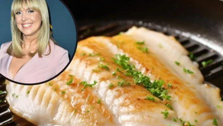 East News/ Ewa Wachowicz zdradziła, jak smażyć rybę, by się nie rozpadała