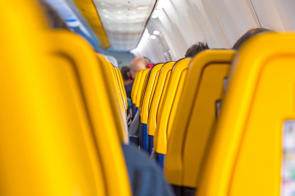 Ryanair rezygnuje z papierowych kart pokładowych