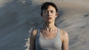 Olga Kurylenko w filmie "Niepamięć"