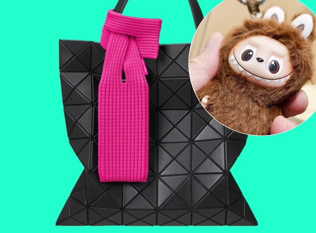 Czy Iphone Pocket okaże się pogromcą Labubu? Wygląd pozostaje kwestią gustu, ale produkt Apple jest zdecydowanie bardziej funkcjonalny od chińskiej ozdoby Czy Iphone Pocket okaże się pogromcą Labubu? Wygląd pozostaje kwestią gustu, ale produkt Apple jest zdecydowanie bardziej funkcjonalny od chińskiej ozdoby