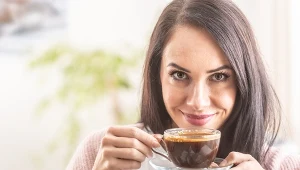 Picie kawy o tej godzinie wspiera serce. Większość jej wtedy nie pije