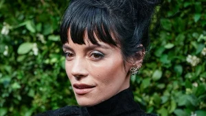 Przyciągała wzrok w prześwitującej kreacji. Idealna "suknia zemsty"? 