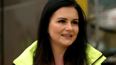 Gwiazda disco polo za kierownicą: Iness łączy występy na scenie z pracą kierowcy ciężarówki