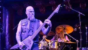 "Czysty ogień". Deathmetalowa supergrupa debiutuje na piekielnym poziomie