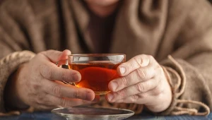 Pomoże na dnę moczanową, insulinooporność, stany zapalne. Podagrycznik parz lub syp do dań