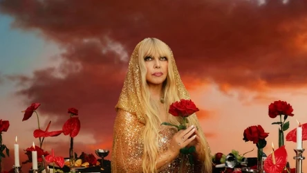 Maryla Rodowicz na okładce płyty "Niech żyje bal"