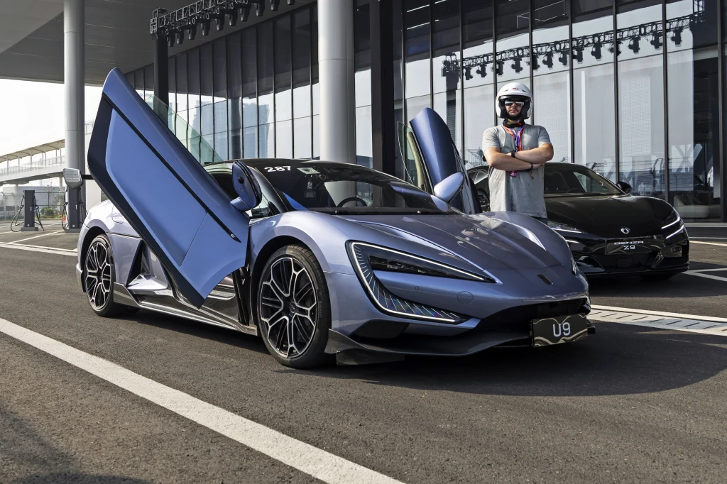 Yangwang U9 to najszybszy samochód świata Yangwang U9 to najszybszy samochód świata