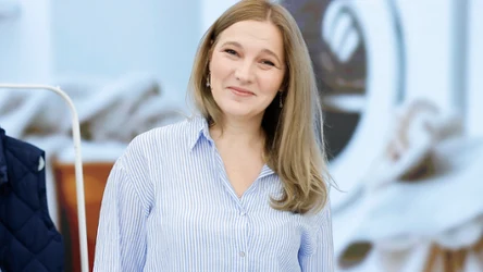 Jak usunąć plamy z makijażu? Agnieszka Krakós-Gorący i patenty, które naprawdę działają