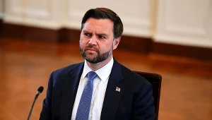 Wypadek kolumny J. D. Vance'a. Jeden z policjantów w stanie krytycznym