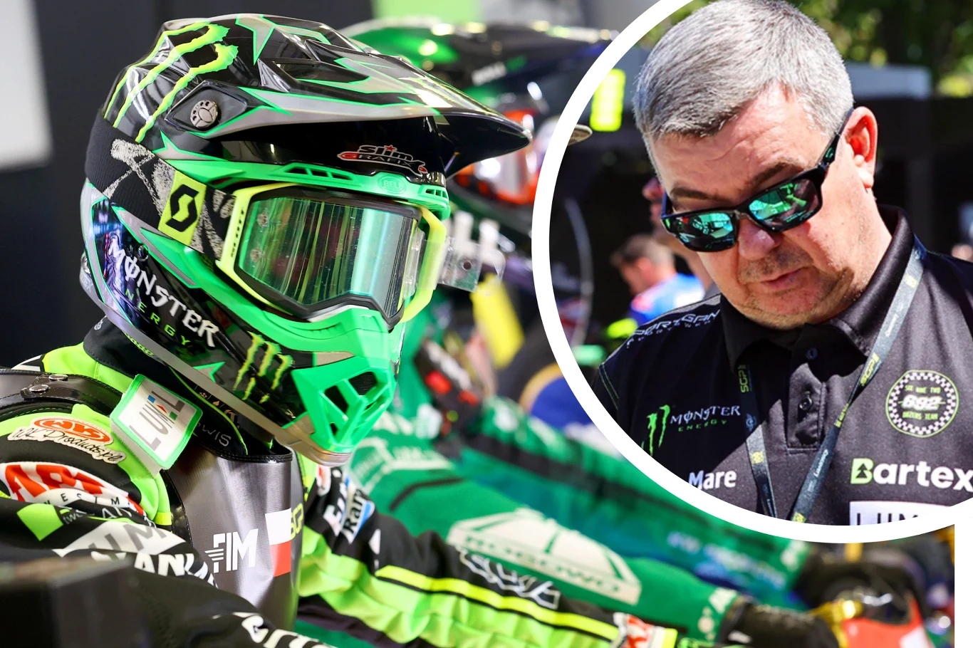 Sławomir Dudek wraca do teamu Patryka Dudka Zawodnik w sportowym kombinezonie oraz kasku motocrossowym w kolorach zielono-czarnych przygotowuje się do jazdy, w tle widoczna inna osoba powiązana z zespołem, analizująca prawdopodobnie dane lub notatki.
