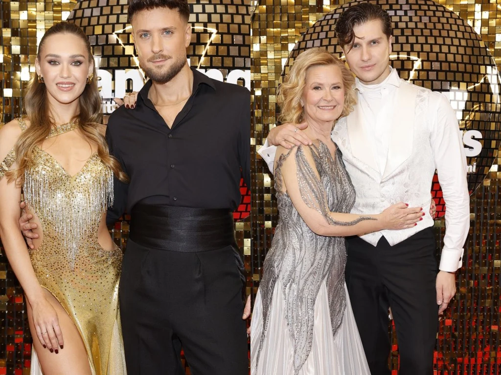 Na finał powróciły pary z jubileuszowej edycji, np. Aleksander Sikora, Daria Syta, Barbara Bursztynowicz i Michał Kassin Dwie eleganckie pary pozujące na tle złotej, połyskującej ścianki. Po lewej stronie młoda kobieta w złotej sukience z frędzlami i mężczyzna w czarnej koszuli i spodniach, po prawej stronie uśmiechnięta starsza kobieta w srebrzystej sukni i młody mężczy...