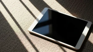 Polscy naukowcy na tropie ekranów przyszłości. Nowa moc ciekłych kryształów