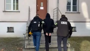 Siedem osób zatrzymanych w sprawie fałszywych alarmów