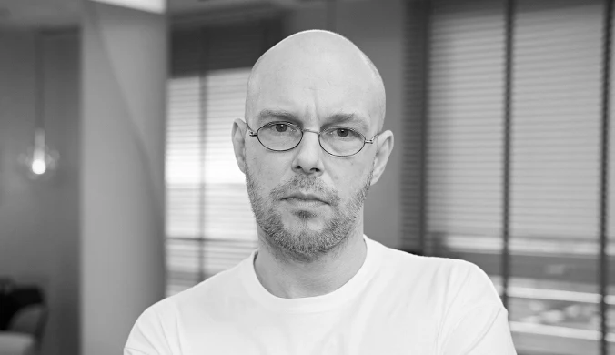 Pono zmarł krótko po swoich 49. urodzinach