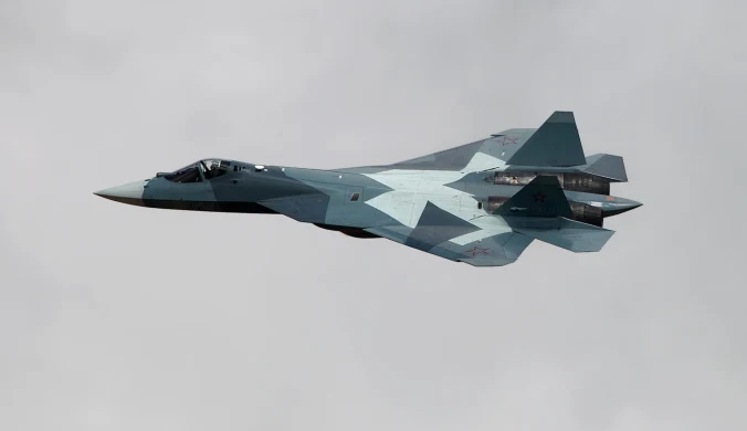 Rosjanie chcą sprzedać swój najlepszy myśliwiec Su-57. Czy może się równać F-35?