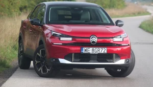 Citroen C4 Hybrid przyciąga zużyciem paliwa i ceną. A jakie ma wady?