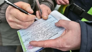 Mandaty wpędzają kierowców w długi. Rząd nie myśli o obniżce