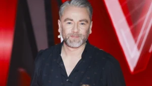 Mało kto wie, że gwiazdor show TVP ma młodszego brata! Czym się zajmuje?