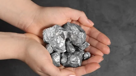 Czy znasz surowce które napędzają świat technologii? Trudny quiz o metalach ziem rzadkich