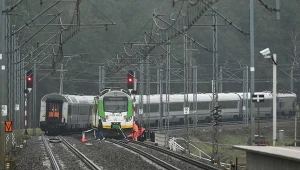 Sabotaż na polskiej kolei oznacza nowy wymiar konfliktu NATO z Rosją - stwierdzili niemiecki komentator i amerykański senator